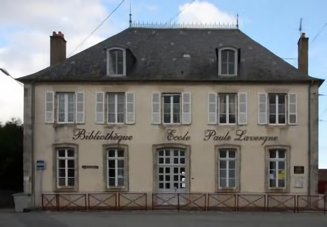Mézières-sur-Issoire : école