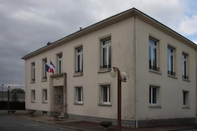 Mézières-sur-Issoire : mairie