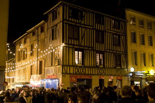 La frairie des petits ventres, fête gastronomique traditionnelle se déroulant en octobre dans le quartier de la Boucherie à Limoges (France)