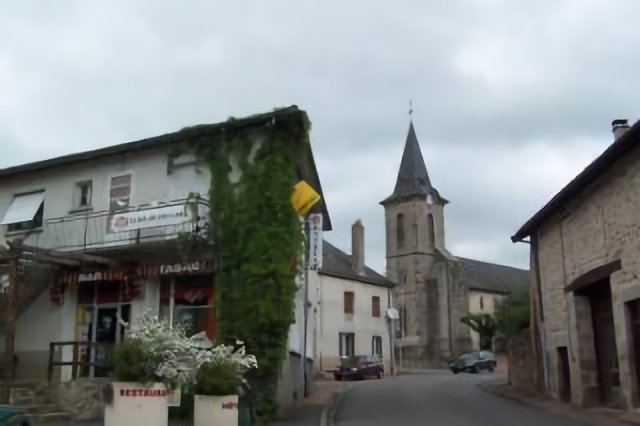 Les Cars - Centre-Bourg