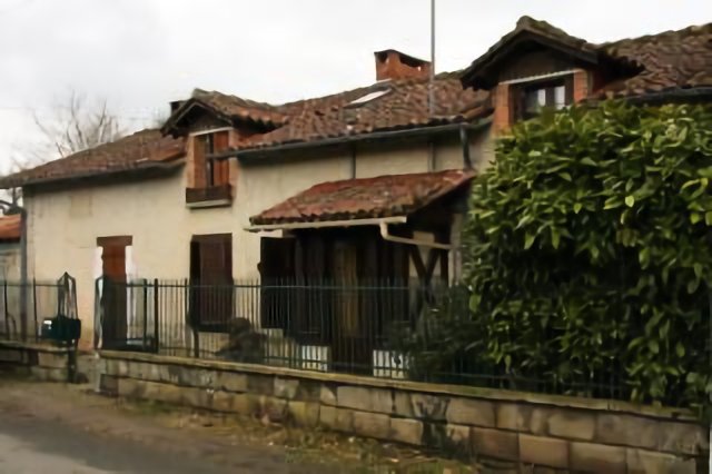 Saint-Genest-sur-Roselle : maison du Bourg