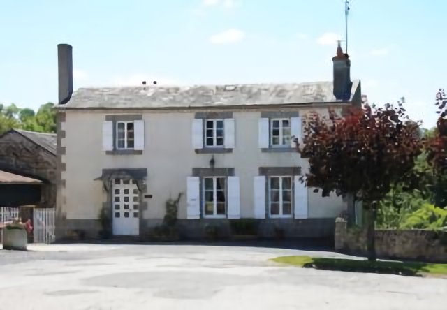 Saint-Sornin-la-Marche : maison bourgeoise