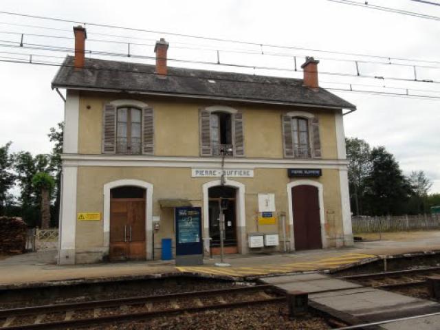 France: Pierre Buffière - La gare