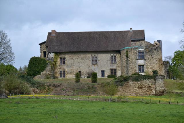 L'ancien château de Vicq-sur-Breuilh (Haute-Vienne, France).