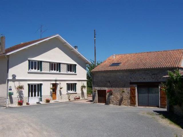Chambres d'hôtes Gîtes de France de Gail et Chris Goodey à Saint Mathieu en Haute-Vienne