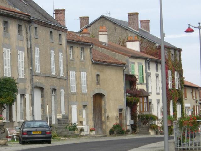 Rue de Principal, Thiat