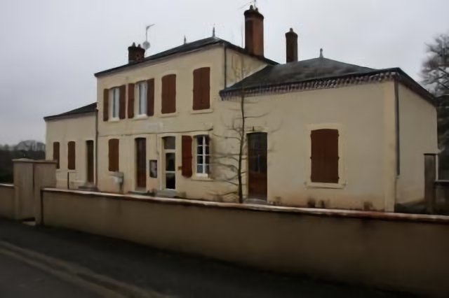 Verneuil-Moustiers : mairie