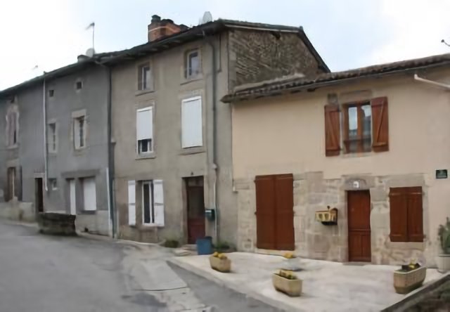 Compreignac : maisons du Bourg