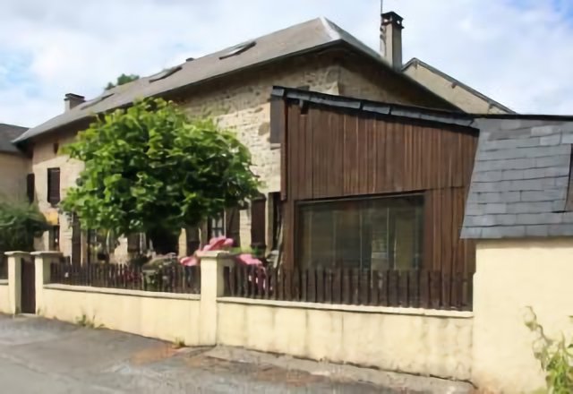 Domps : maison boulevard du Rock