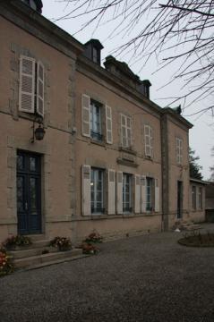 Lussac-les-Eglises : mairie