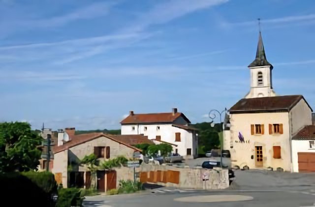Village de Saint Junien les Combes, Haute Vienne