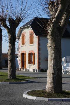 Saint-Léger-Magnazeix : maison