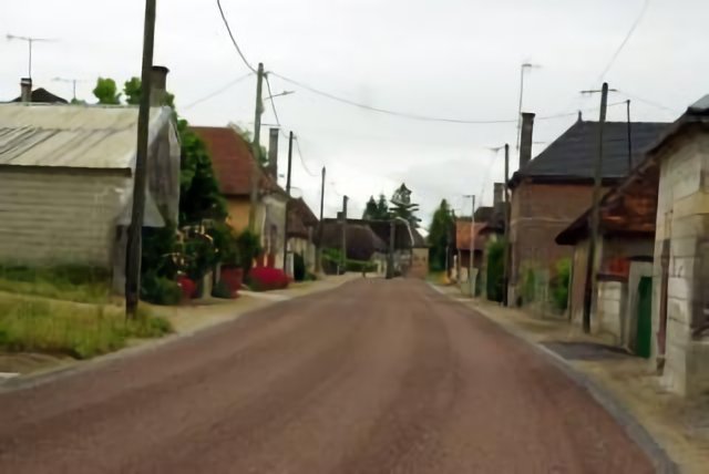 Isle-Aubigny, la grand rue