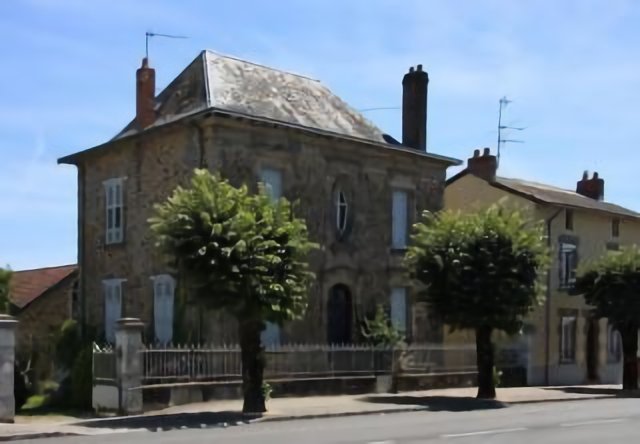 Couzeix : maison de style