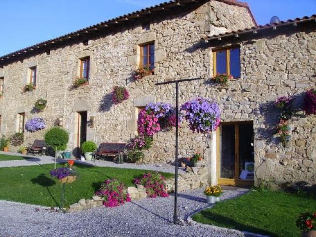 Chambres d'hôtes Gîtes de France de Josette et Keith Richardson à Saint Symphorien sur Couze en Haute-Vienne