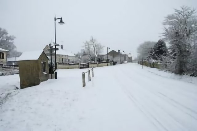 Tersannes: Bascule et rue du Bourg, Janvier 2009