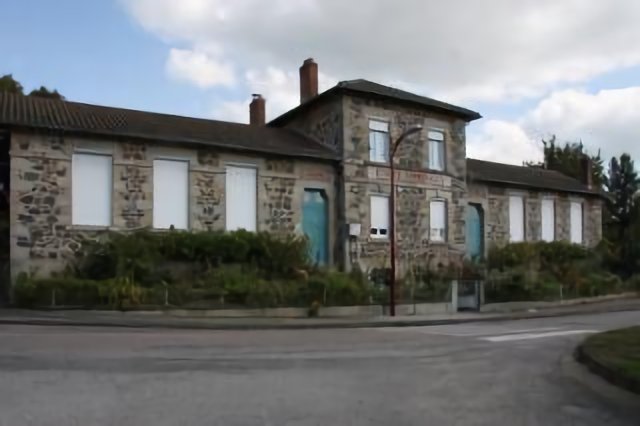 Meilhac : école communale