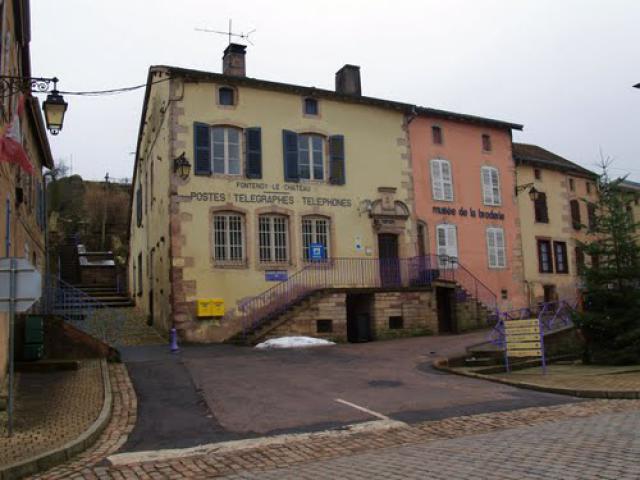 Former Postoffice in Fontenoy-le-Chateau