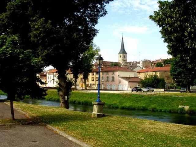 Mirecourt, rive du Madon