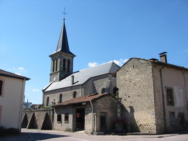 Badménil-aux-Bois, commune des Vosges. L'église Saint-Denis.