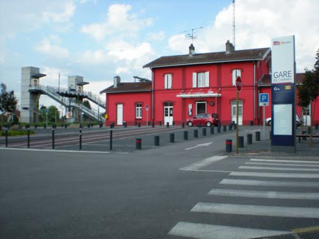Charmes, gare SNCF