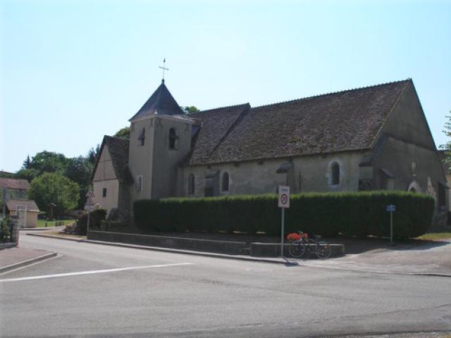 medieval church in Lindry