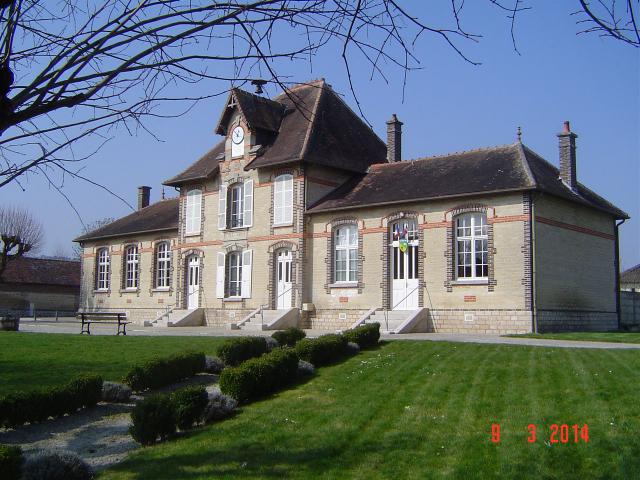 Laines-aux-Bois - La mairie