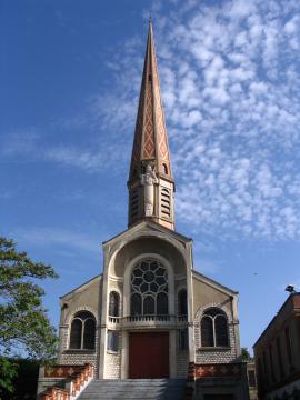 L'Église du Christ-Roi (XXe siècle), à Migennes, Yonne, France.