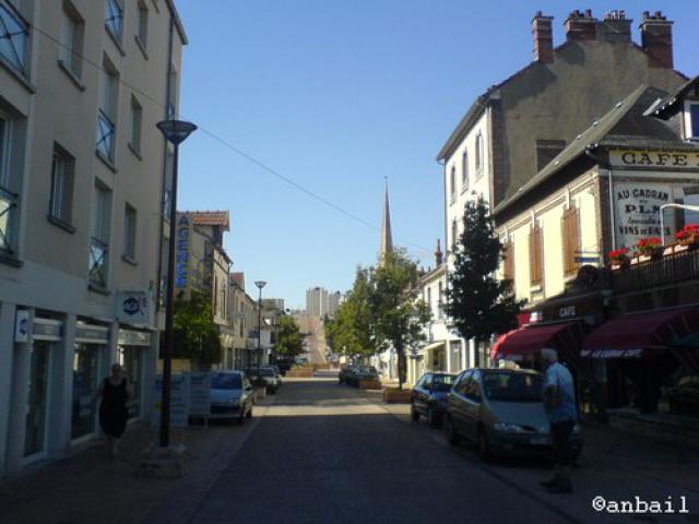 rue roger salengro