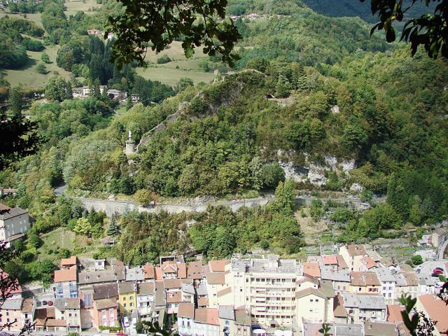 Ruine du Château de Cornillon de Saint-Rambert-en-Bugey