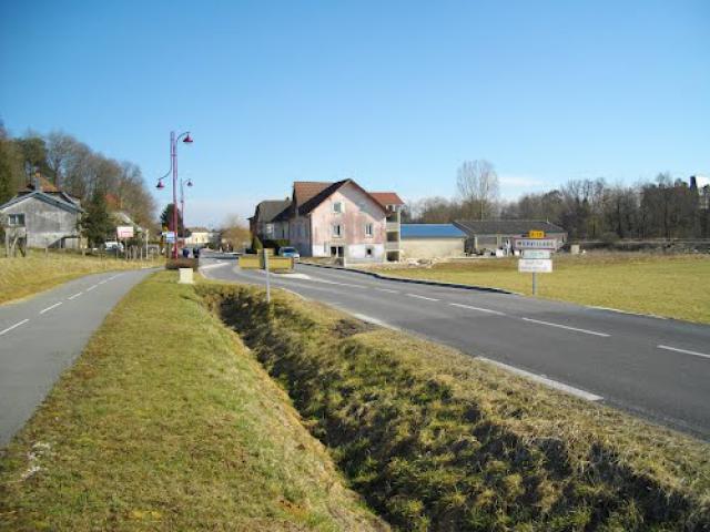 Entrée de Morvillars en venant de Bourogne sur la D19