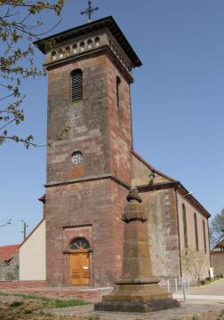 L'église de l'Exaltation-de-la-Sainte-Croix à Fontaine