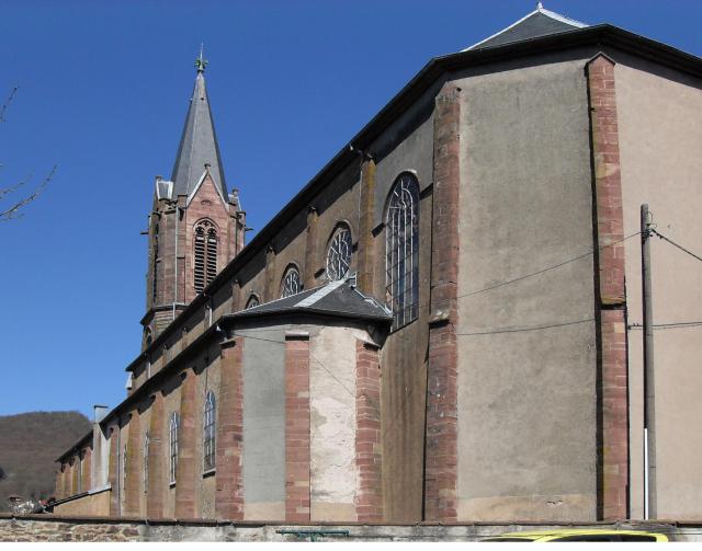 L'église Saint-Pierre à Rougemont-le-Château