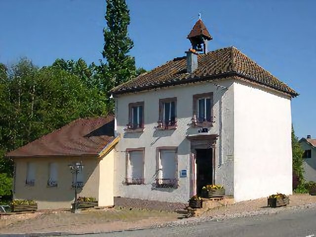 village de Cunelières (Territoire de Belfort) Photo prise en mai 2004 par LP90 Licence GFDL LP90 mai 2004