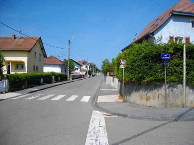 Rue de la Paix à Delle
