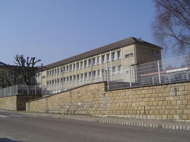 Bouilly - Le collège Max Hutin