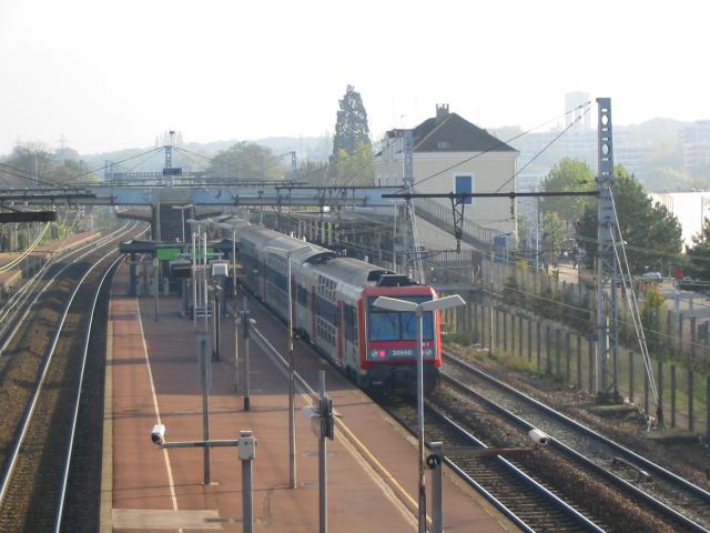 Une Z 20500 en gare de Brunoy (RER D).