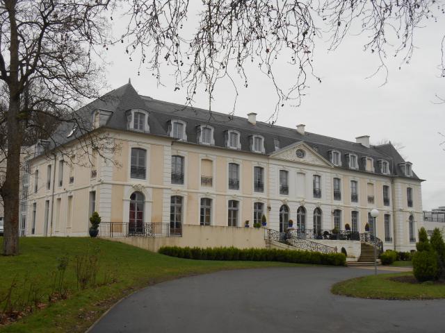 Château Dranem, à Ris Orangis