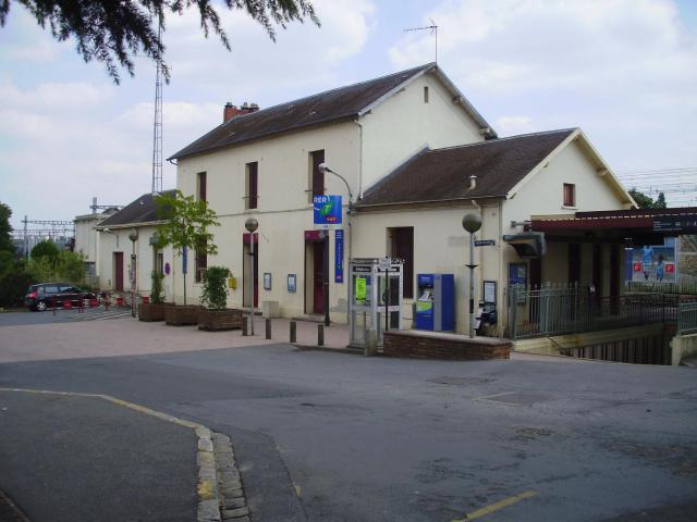 Gare d'Épinay-sur-Orge, Essonne, France