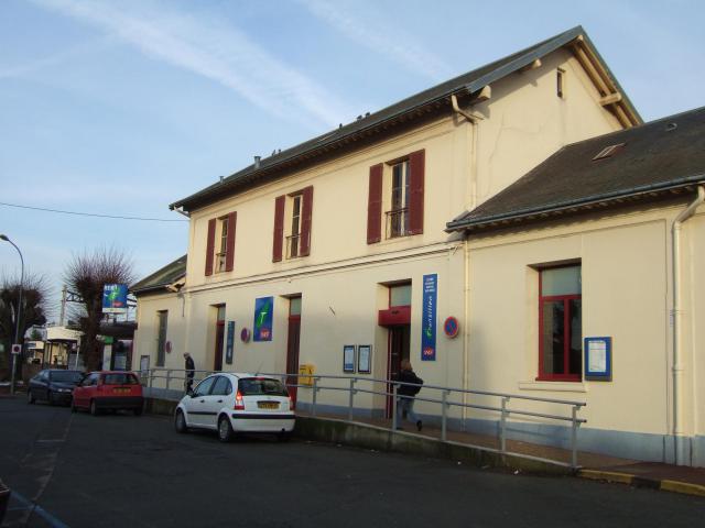 Gare SNCF de Saint-Michel-sur-Orge (Essonne). Côté départ vers Paris.