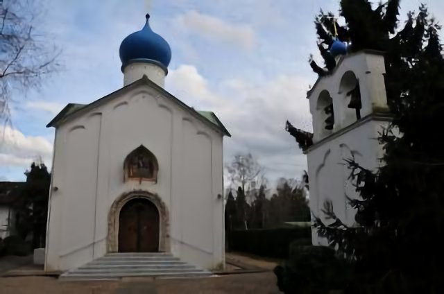 eglise orthodoxe ste genevieve des bois