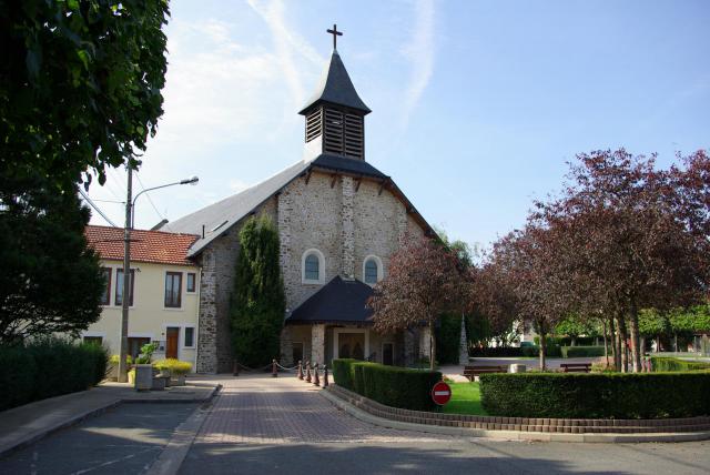 Une église á Paray-Vieille-Poste
