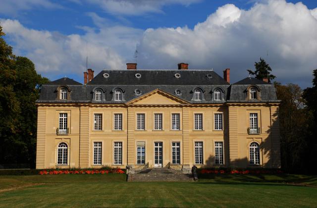 Château du CNRS, Gif-sur-Yvette, France. Ce château est la propriété du CNRS (Centre national de la recherche scientific), une…