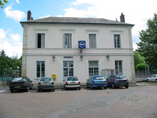 Gare de Gif-sur-Yvette, RER B, France