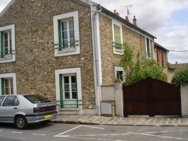 2 Place de la Maire. 91710 VERT-LE-PETIT