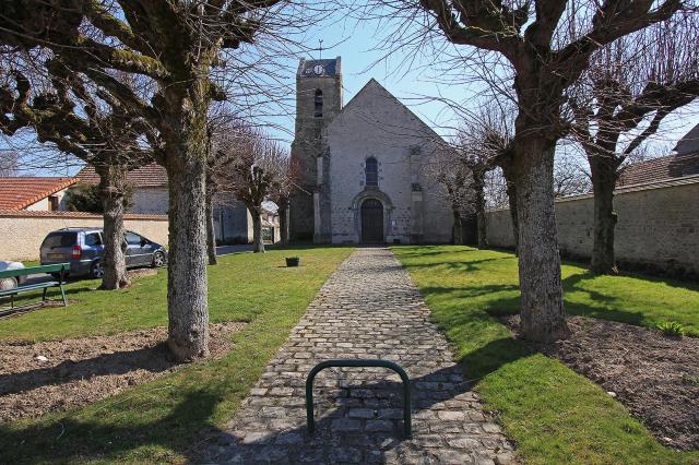Église de Mespuits. (Essonne, région Île-de-France).