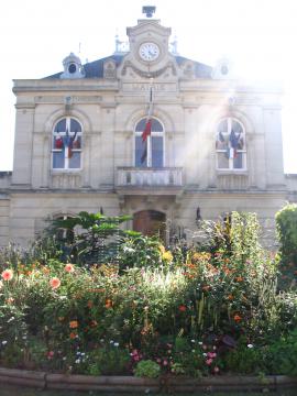 La mairie de Fontenay-aux-Roses, Hauts-de-Seine, France.