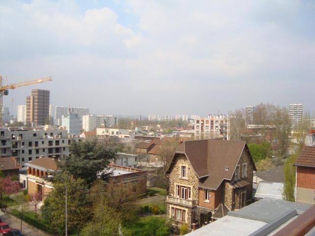 Vue des quartiers nord de La Courneuve prise du 3e étage de l'Hôtel de Ville