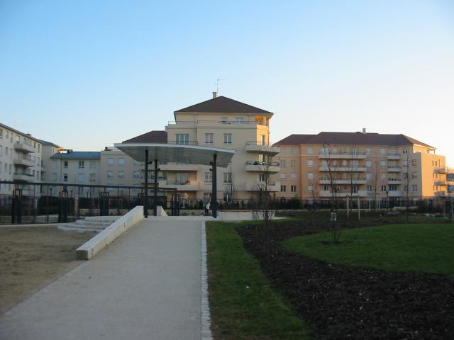 Appartment building in Noisy-le-Grand