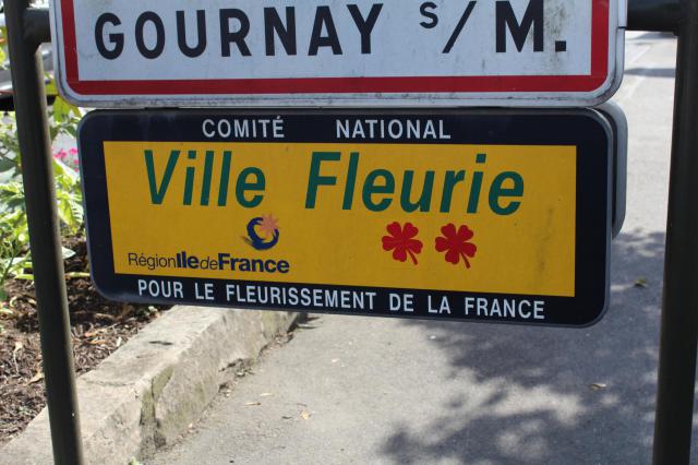 Panneau Ville Fleurie à Gournay-sur-Marne.